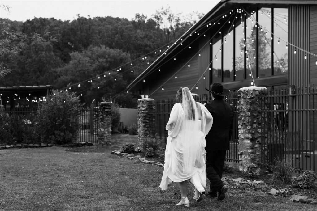 Joplin Missouri Wedding photographer capturing weddings on 35mm film