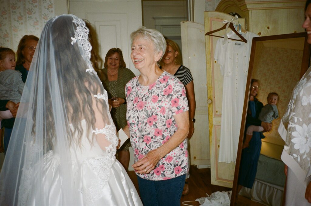 Joplin Missouri Wedding photographer capturing weddings on 35mm film