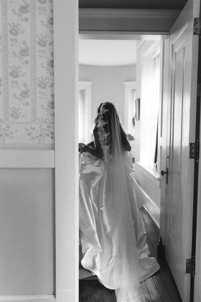 Joplin Missouri Wedding photographer capturing weddings on 35mm film