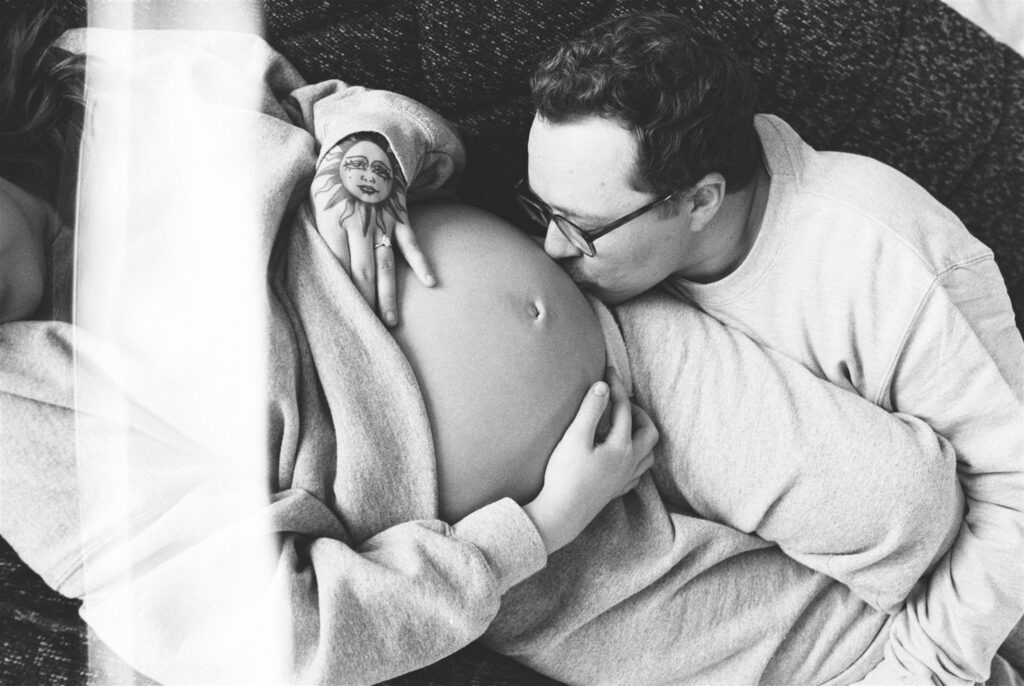 Film Maternity Photographer